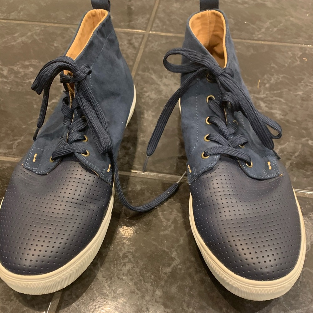 Gap navy blue men’s shoes/sneakers